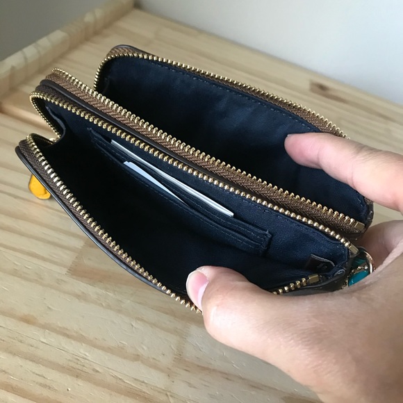 Coach double zip wristlet🎈🎈 - Picture 8 of 8